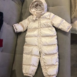 Gap snowsuit
